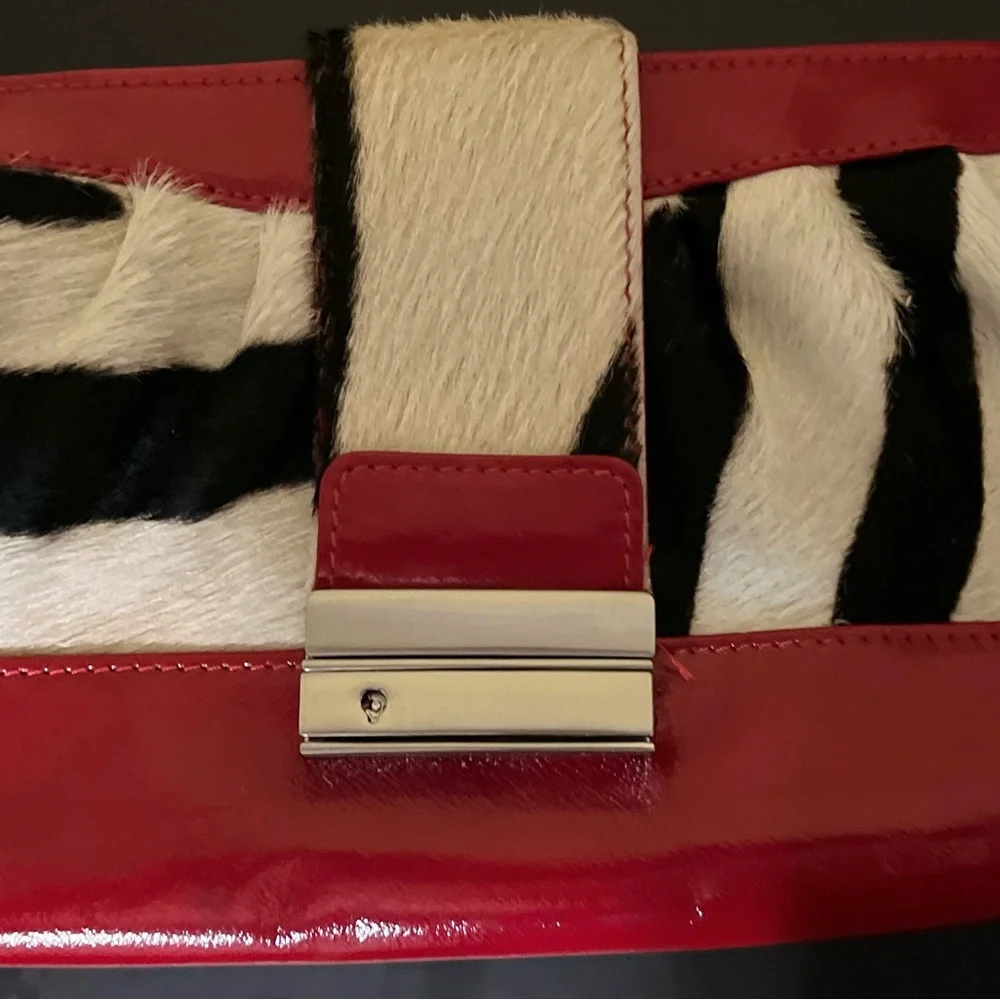 Chic Red and Black Zebra Print Leather Clutch made in Italy - Picture 2 of 8